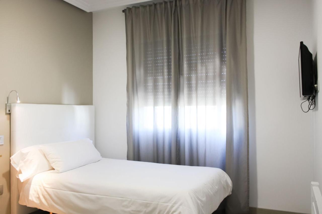 Hospedium Hotel Castilla Torrijos Εξωτερικό φωτογραφία