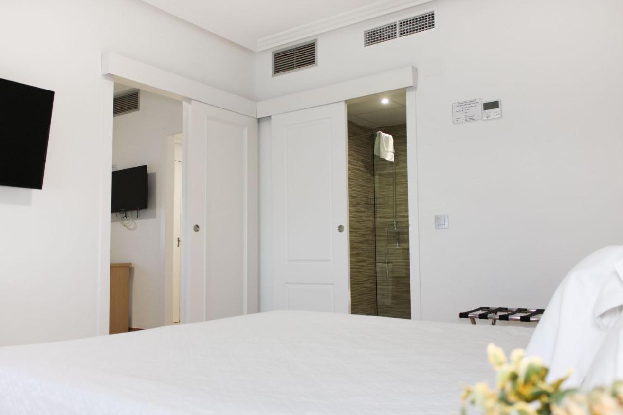 Hospedium Hotel Castilla Torrijos Εξωτερικό φωτογραφία